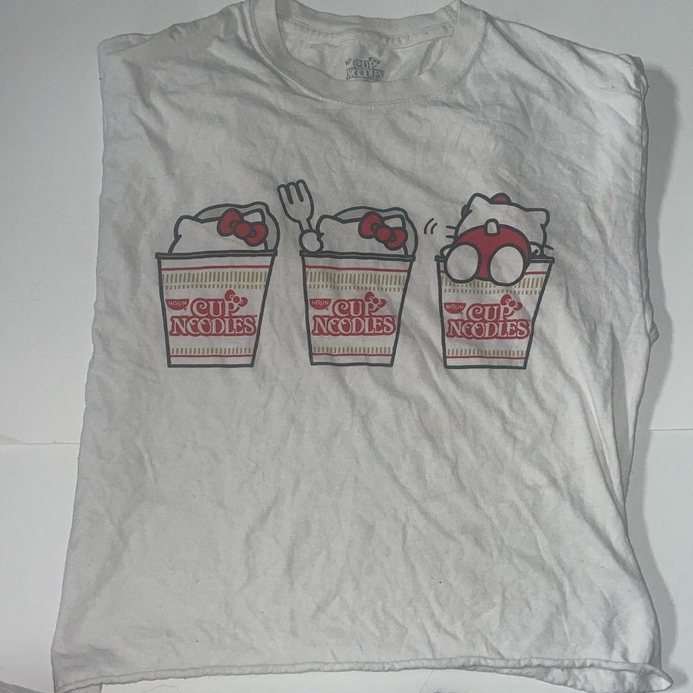 CROPPED HELLO KITYY CUP NOODLES T-SHIRT